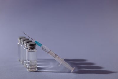 Covid : le virus repart depuis la rentrée, la vaccination commence le 13 octobre — qui est concerné et ce qui est remboursé